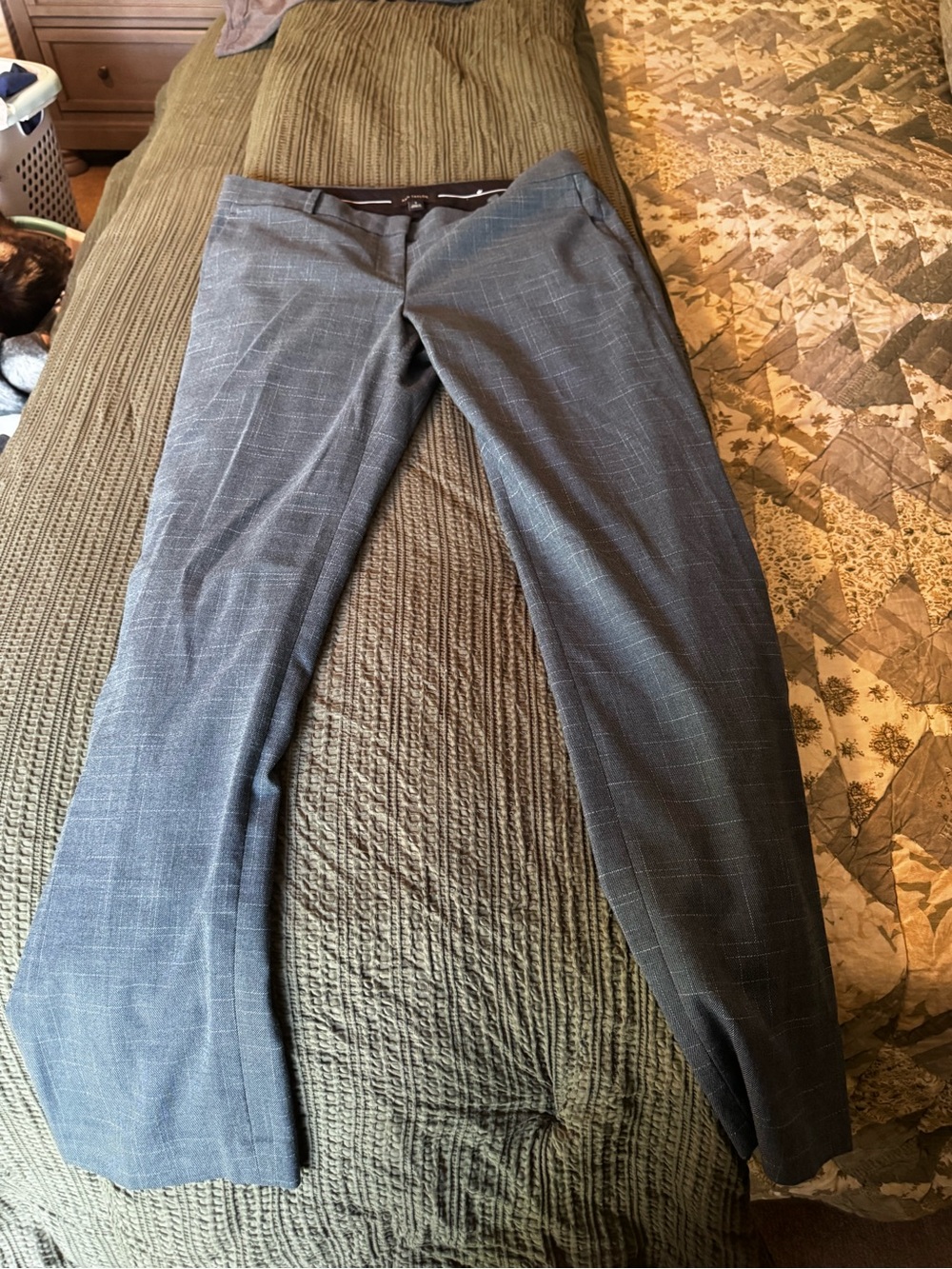 Ann Taylor Black and Charcoal Textured Dress Pants